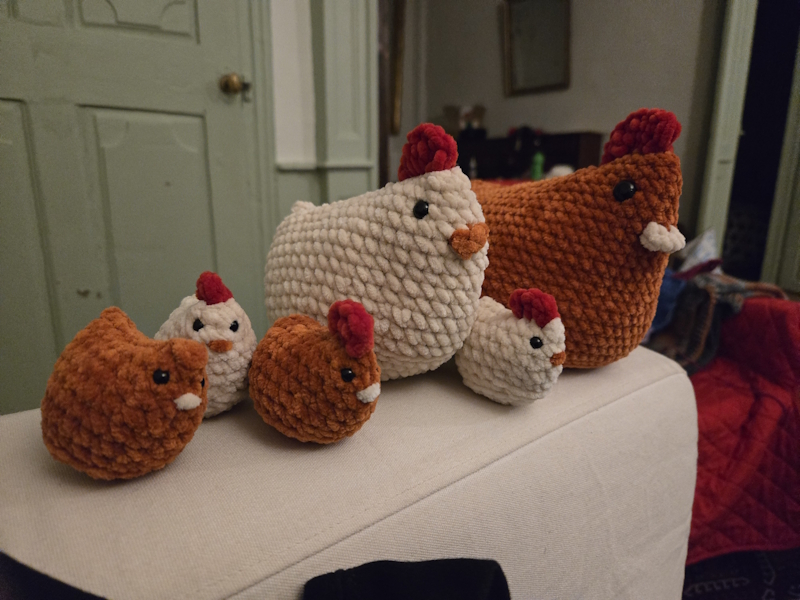 Crochet chicken thumbnail