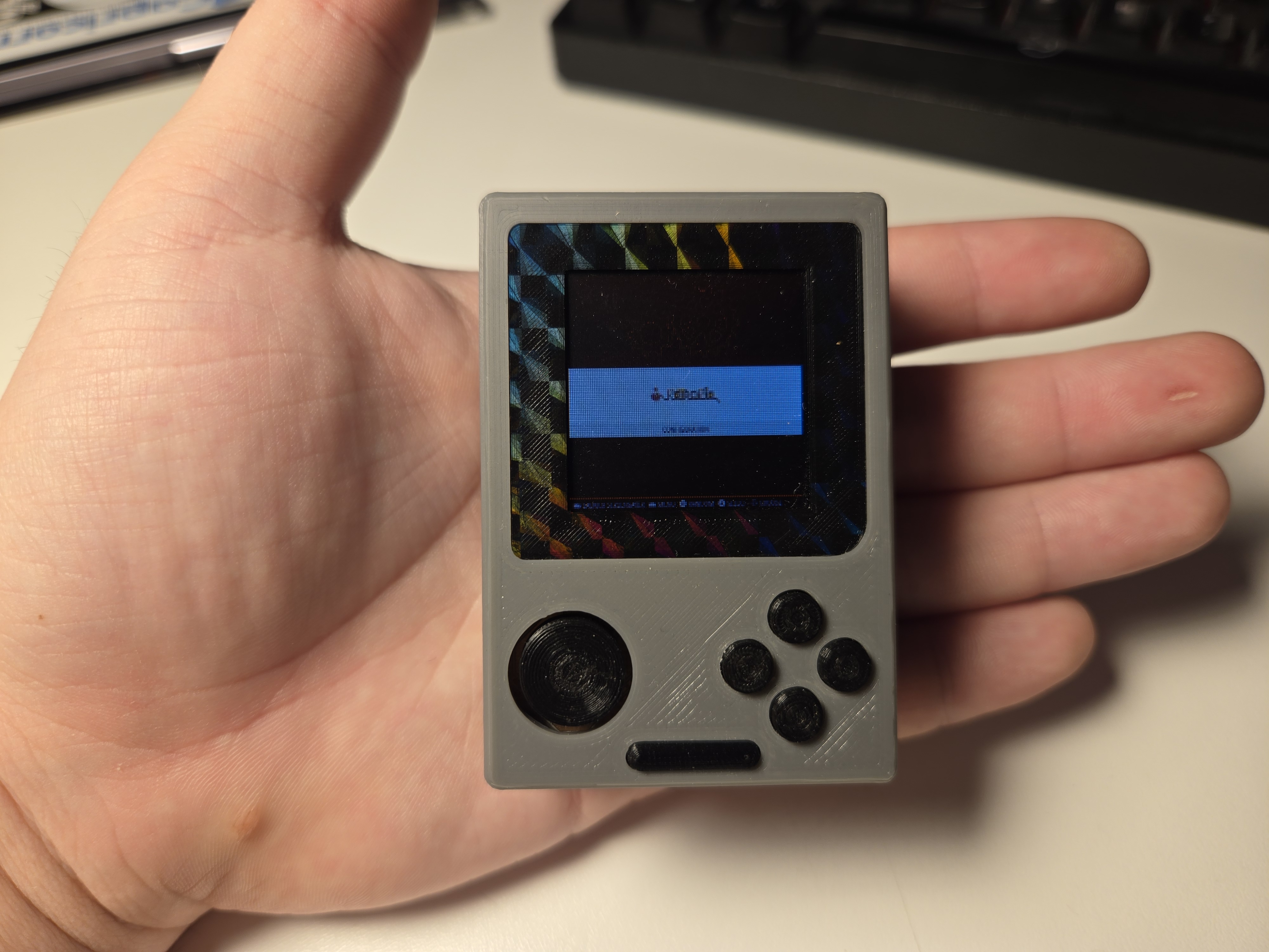 GameBoy_nano_hand